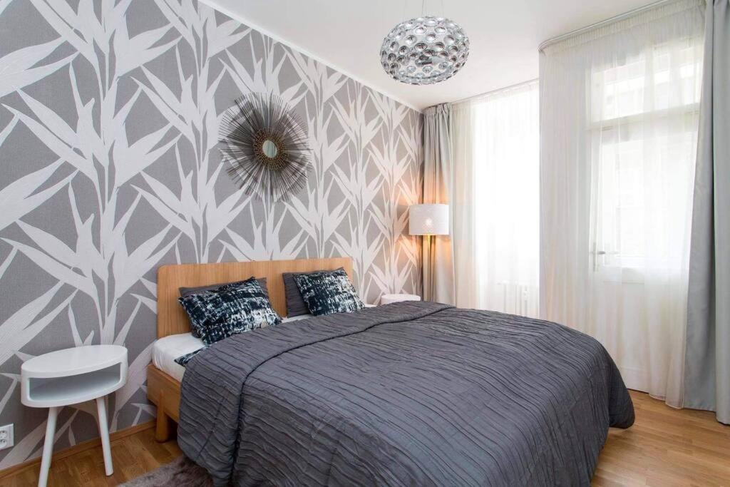 Friendly Private Room In The Sharing Flat Praga Exterior foto